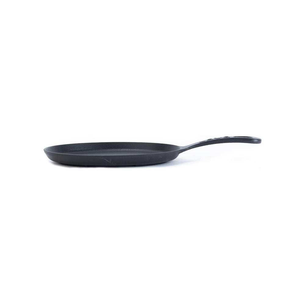 Turgla Cast Iron 9.25" x 7" x h:1" Oval Black Cast Iron Pan